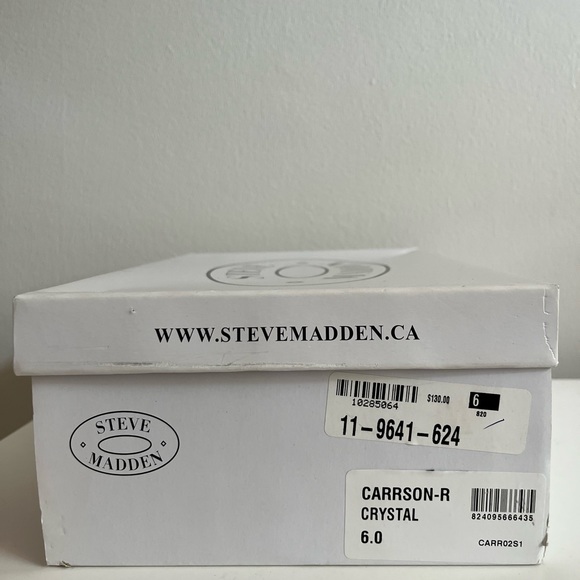 SOLD - Steve Madden Carrson R Sandals - Picture 4 of 5